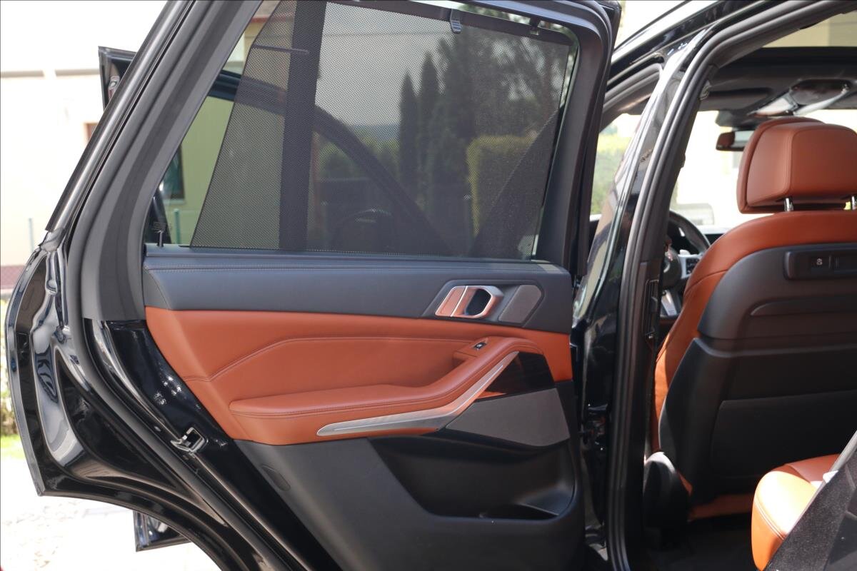 BMW X5 Kombi 3,0 l 290 kw