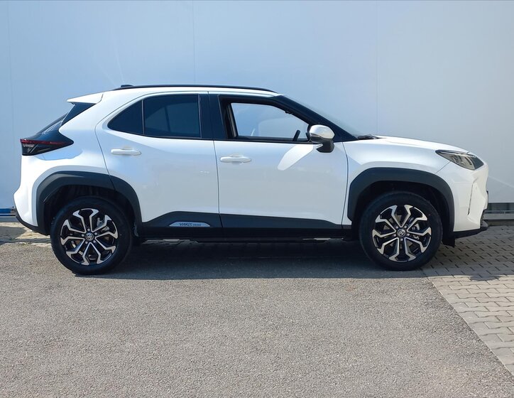 Toyota Yaris Cross SUV / Terénní 1,5 l 68 kw