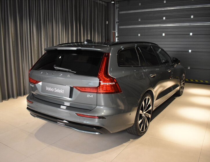 Volvo V60 Kombi 2,0 l 145 kw