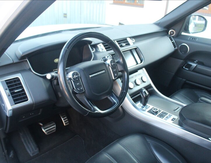 Land Rover Range Rover Sport 11