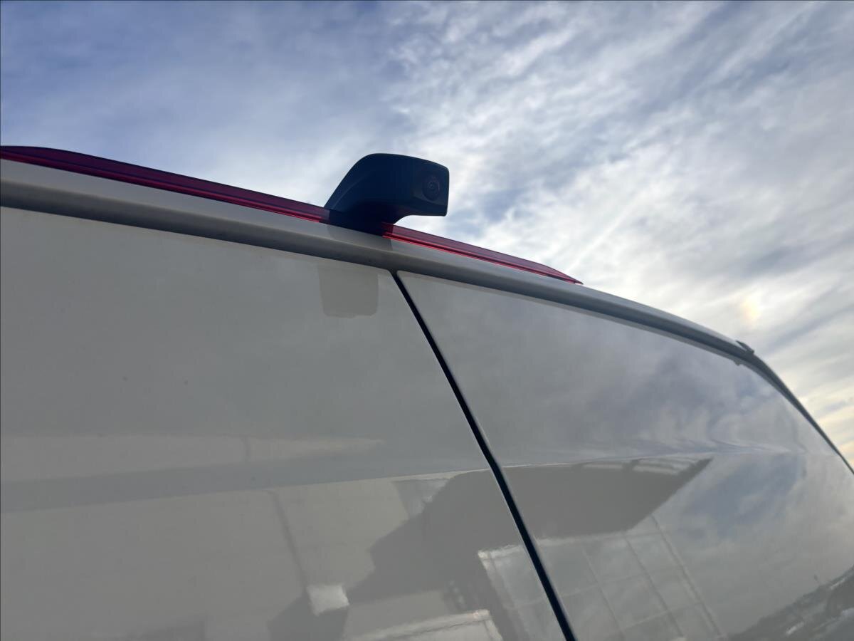 Volkswagen Crafter Skříň 2,0 l 103 kw