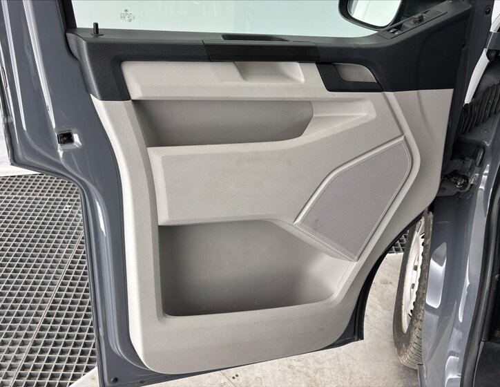 Volkswagen Transporter Kombi 2,0 l 110 kw