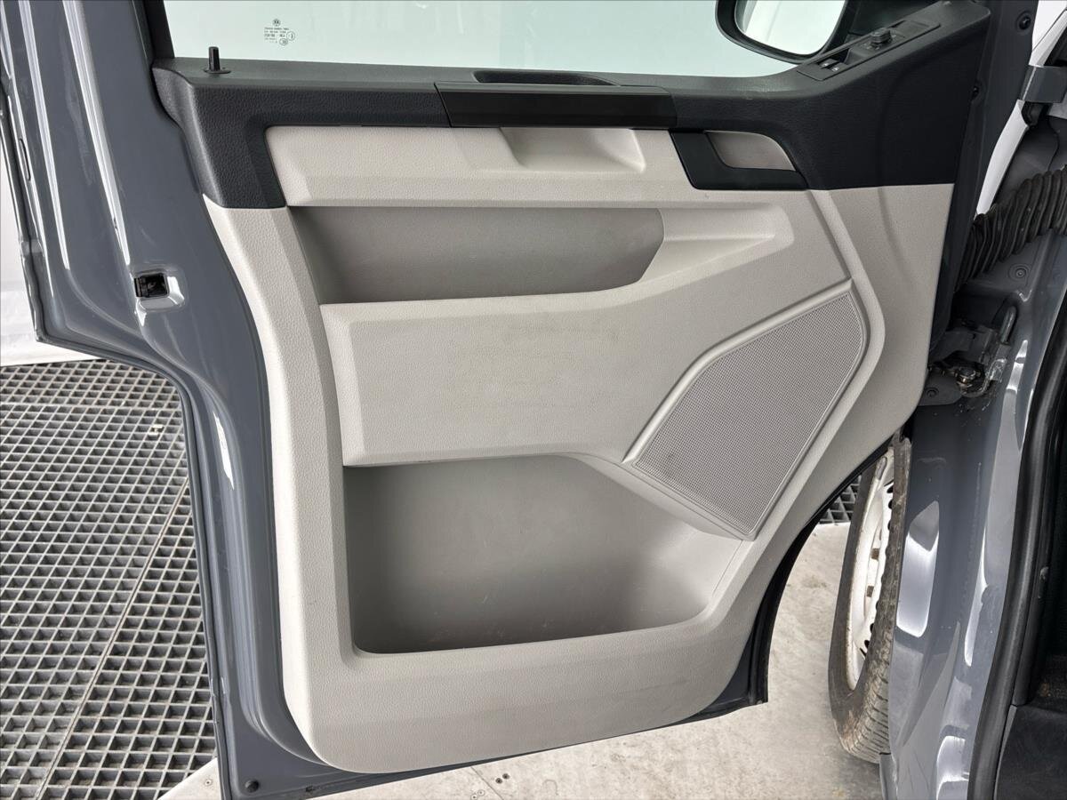 Volkswagen Transporter Kombi 2,0 l 110 kw