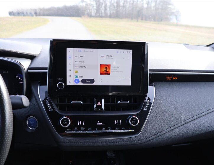 Toyota Corolla Sedan / Limuzína 1,8 l 72 kw