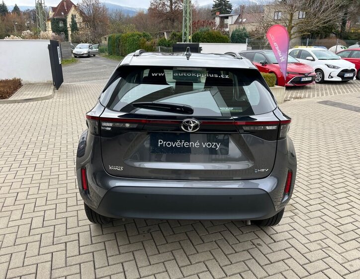 Toyota Yaris Cross 5