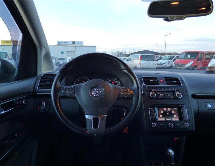 Volkswagen Touran 19