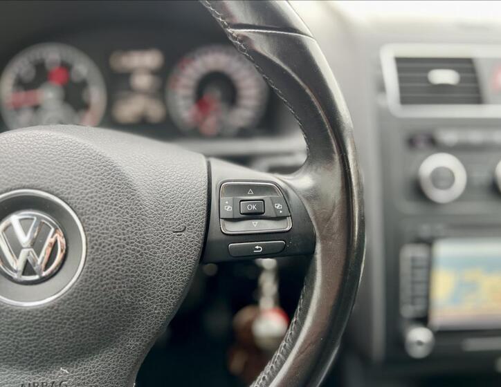 Volkswagen Touran 27