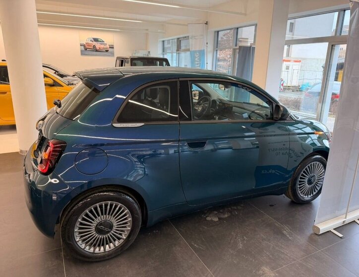 Fiat 500 Hatchback 999,0 48 kw