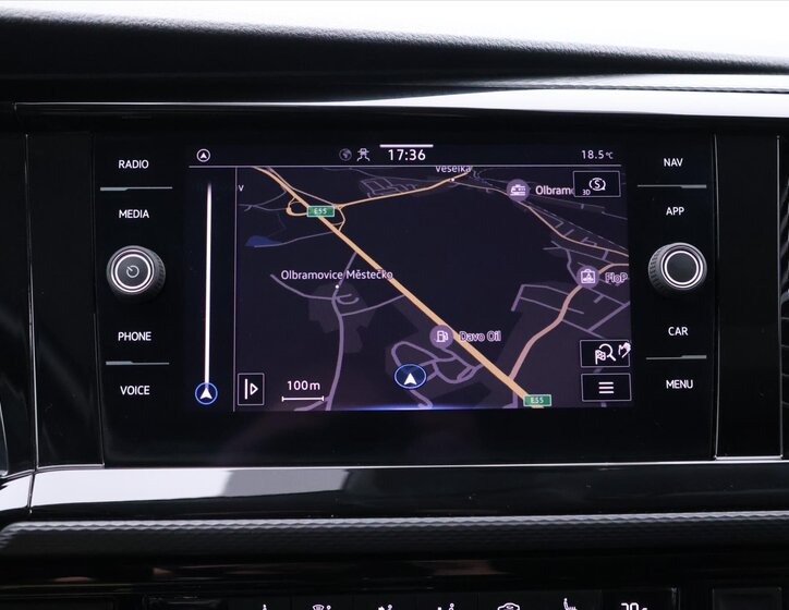 Volkswagen Multivan 28