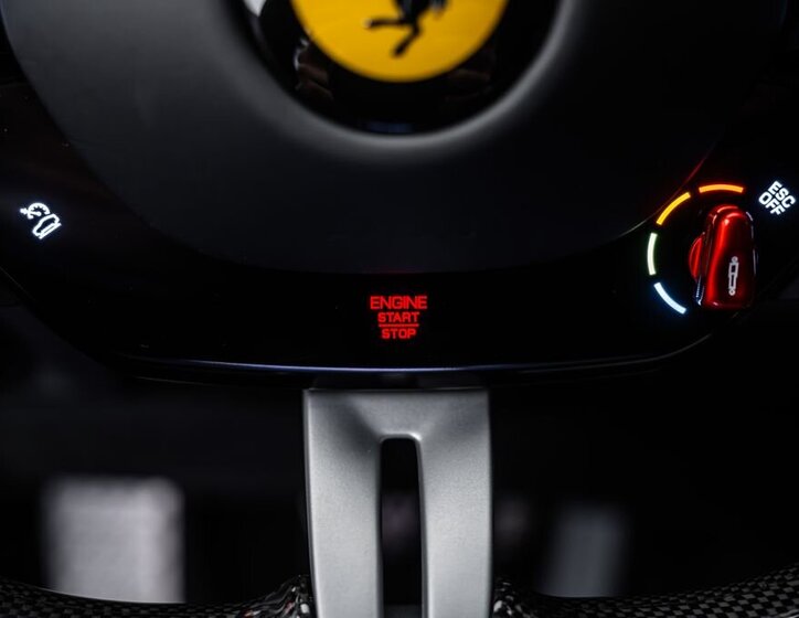 Ferrari Ostatní SUV / Terénní 6,5 l 529 kw