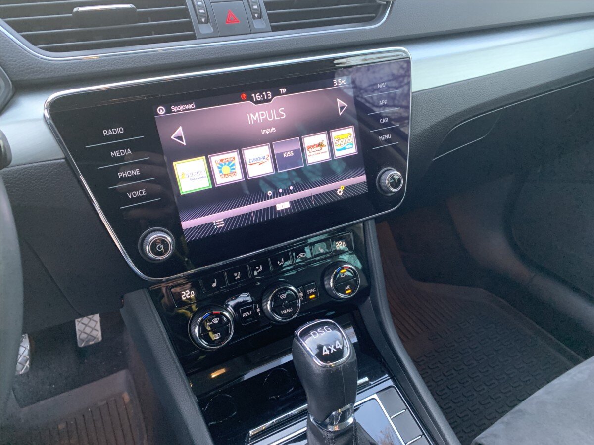 Škoda Superb Kombi 2,0 l 140 kw