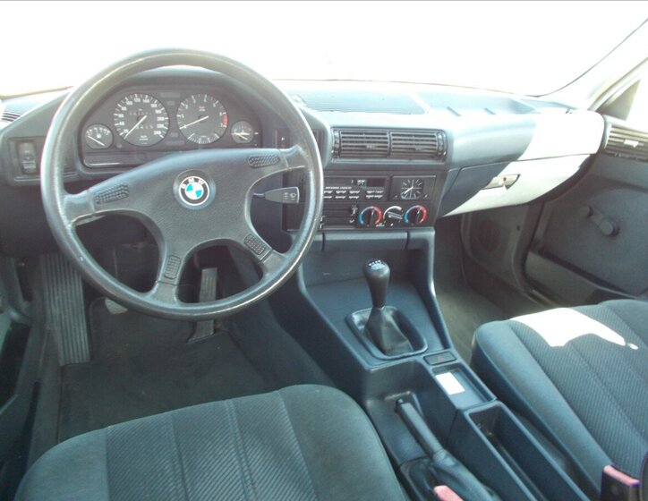 BMW Řada 5 Sedan / Limuzína 2,0 l 95 kw