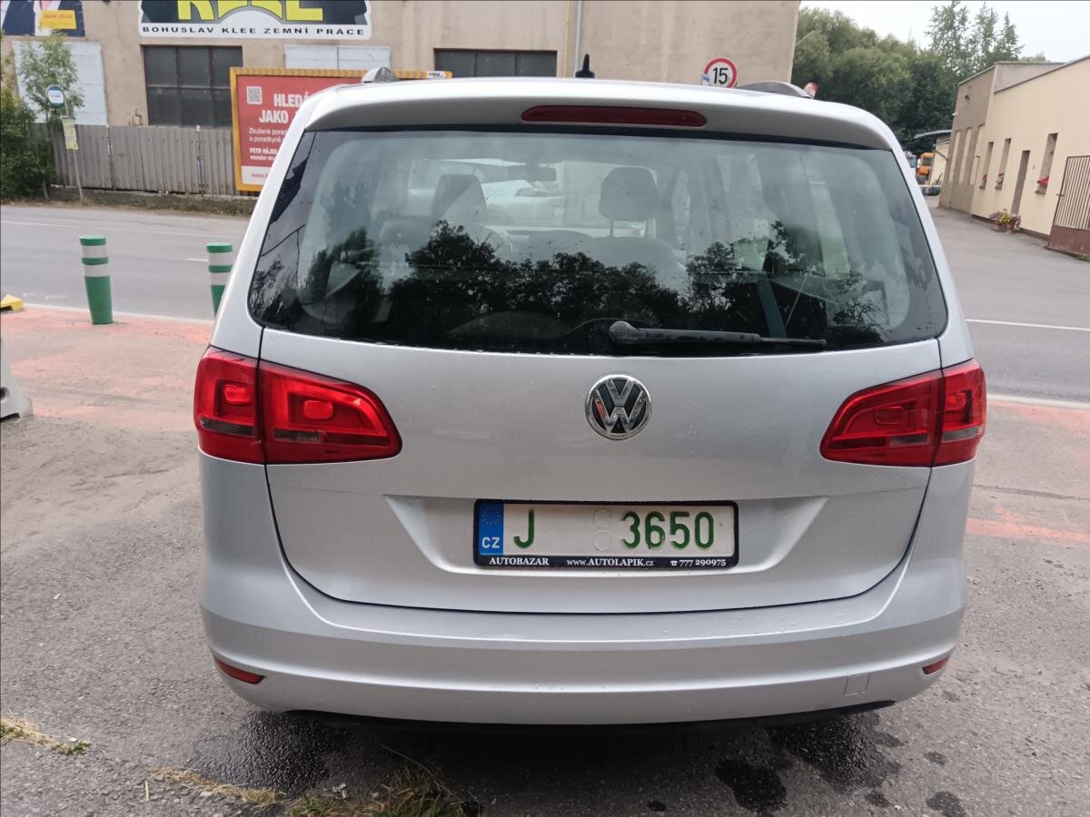 Volkswagen Sharan Kombi 2,0 l 103 kw