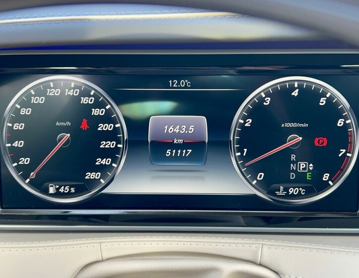 Mercedes-Benz Třídy S Sedan / Limuzína 6,0 l 390 kw