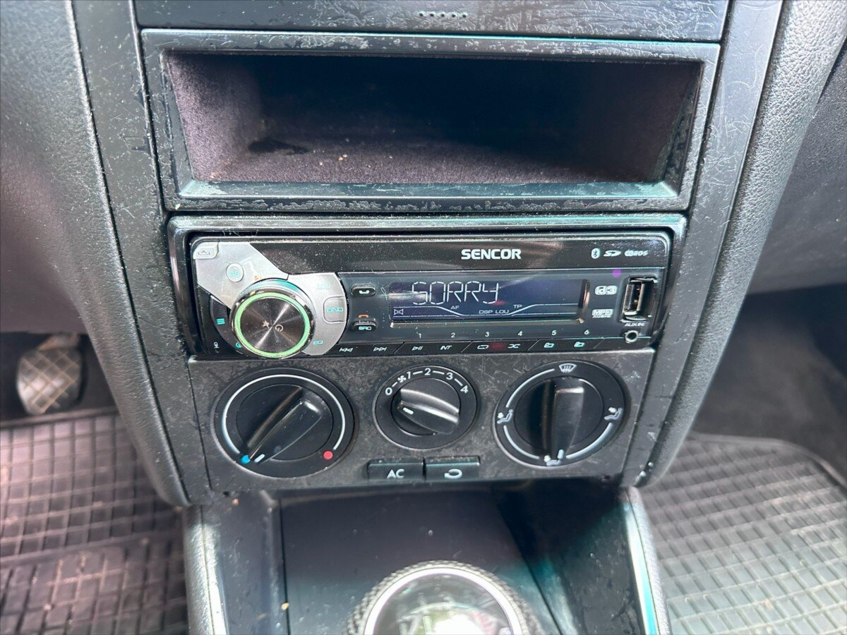 Volkswagen Golf Kombi 1,4 l 55 kw