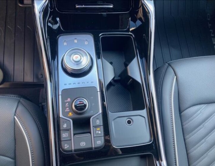 KIA Sorento SUV / Terénní 2,2 l 142 kw