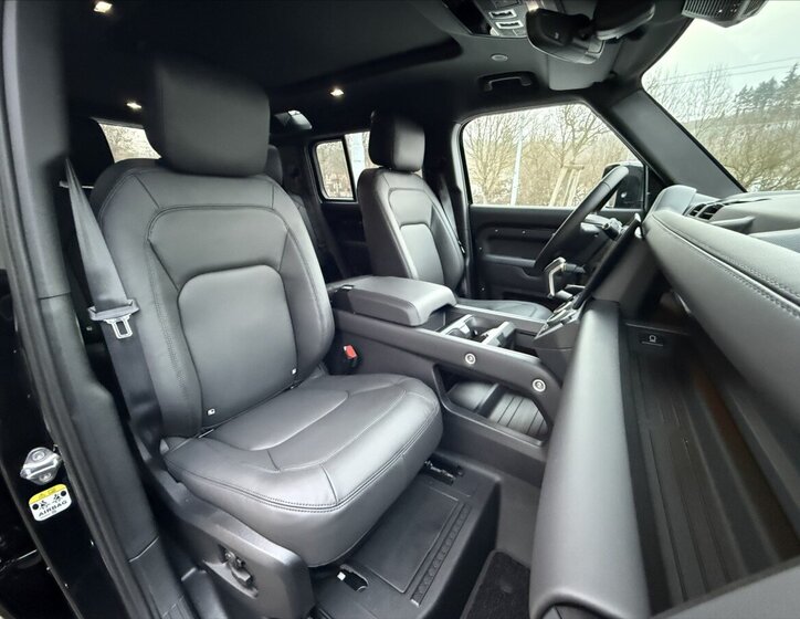Land Rover Defender SUV 3,0 l 257 kw