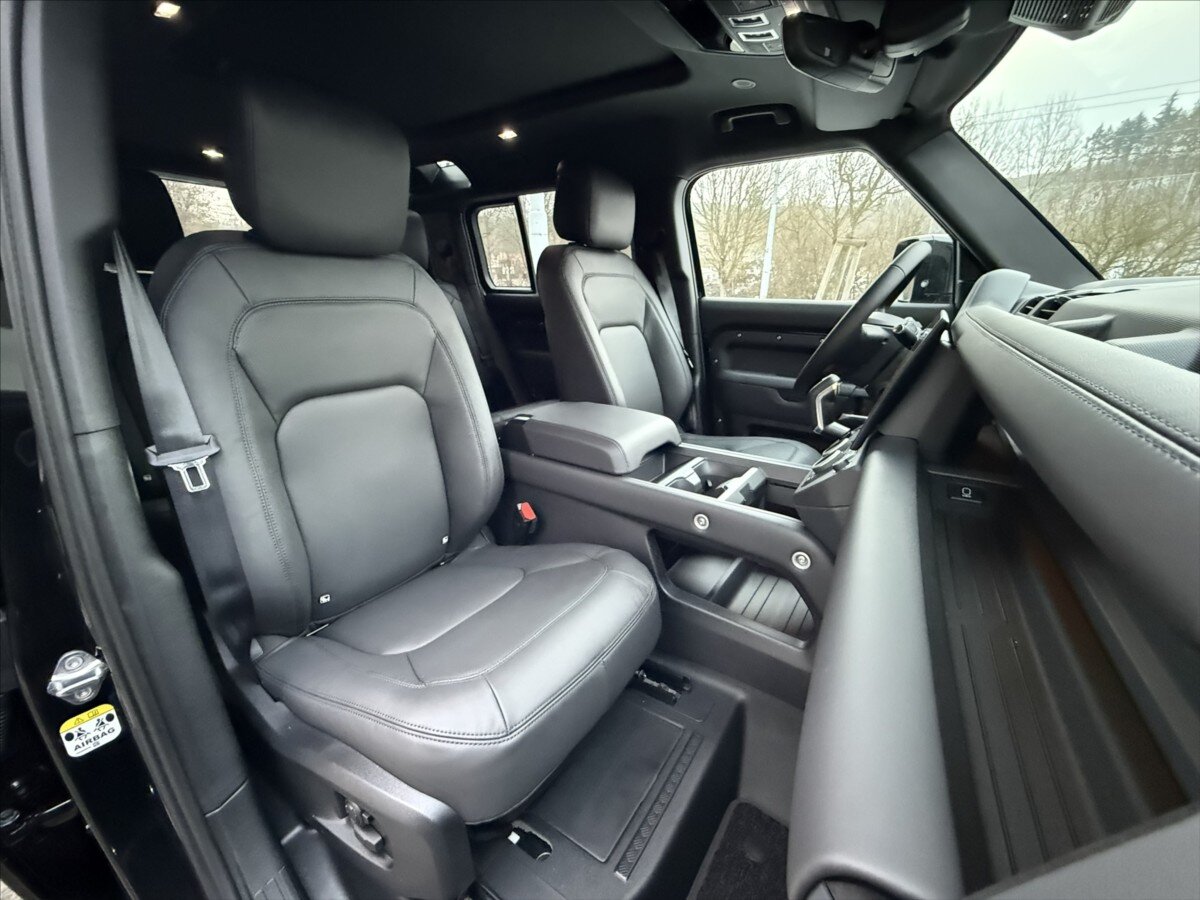 Land Rover Defender SUV 3,0 l 257 kw