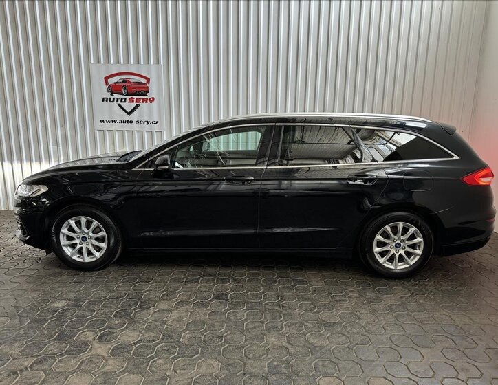Ford Mondeo Kombi 1,5 l 121 kw