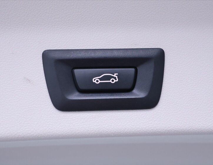 BMW X3 SUV / Terénní 2,0 l 140 kw