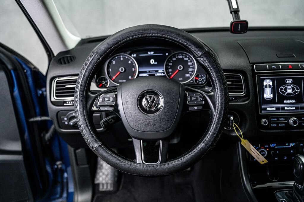 Volkswagen Touareg SUV / Terénní 3,0 l 193 kw