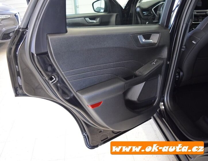 Ford Kuga SUV / Terénní 2,5 l 112 kw