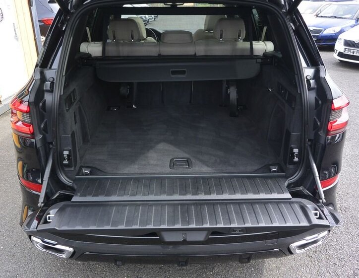 BMW X5 SUV / Terénní 3,0 l 250 kw