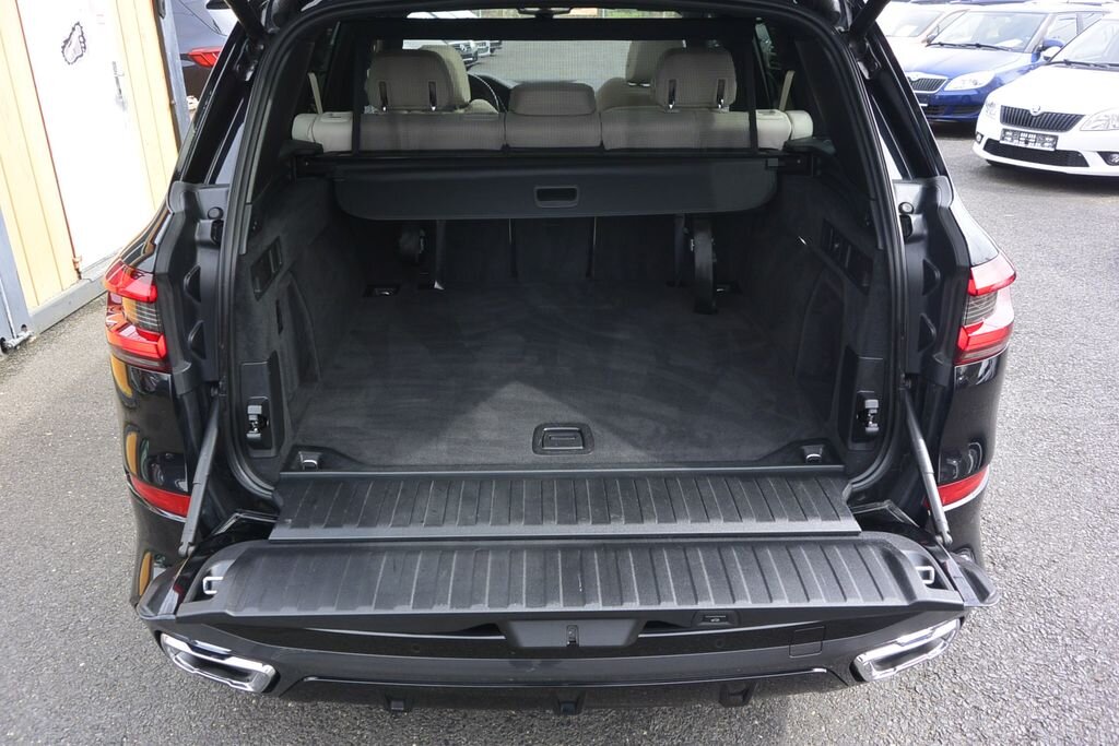 BMW X5 SUV / Terénní 3,0 l 250 kw