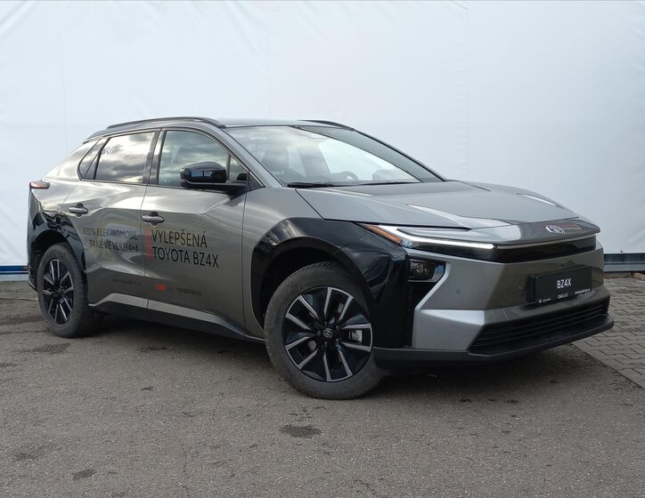 Toyota bZ4X SUV / Terénní 0,0 167 kw