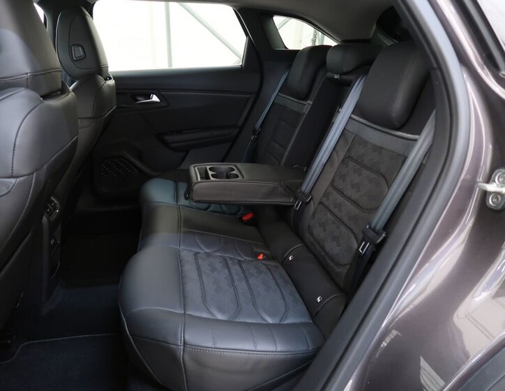 Citroën C5 X Kombi 1,6 l 133 kw