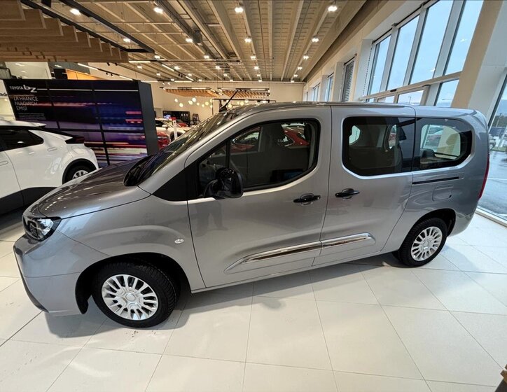 Toyota ProAce City Verso MPV 1,5 l 96 kw