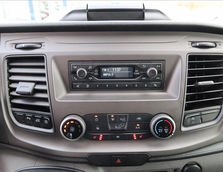 Ford Transit 14