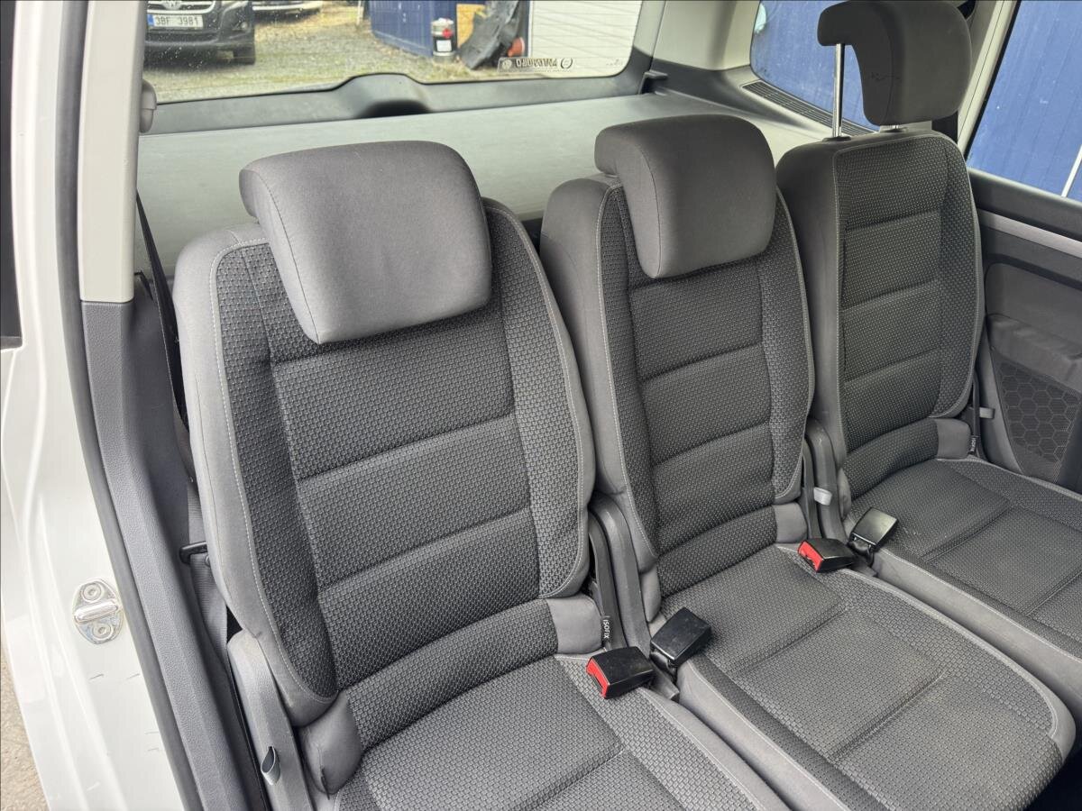 Volkswagen Touran MPV 1,6 l 77 kw