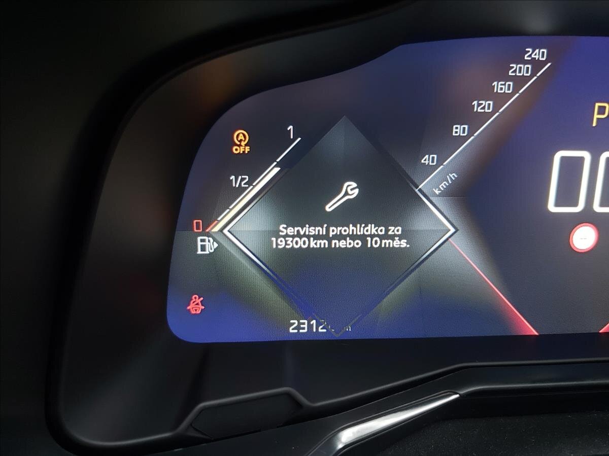 DS Automobiles DS7 Crossback SUV / Terénní 1,6 l 133 kw