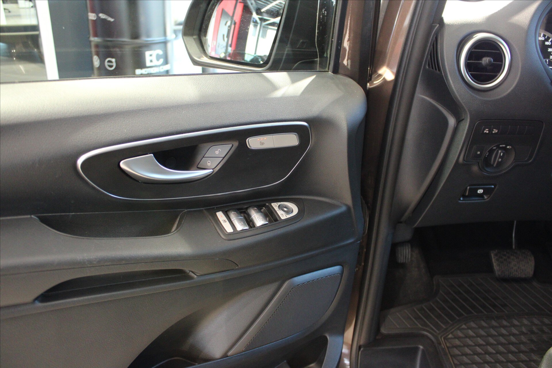 Mercedes-Benz Vito MPV 2,1 l 140 kw