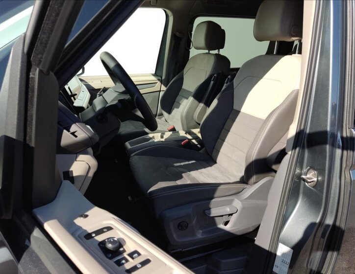 Volkswagen Multivan MPV 1,5 l 130 kw