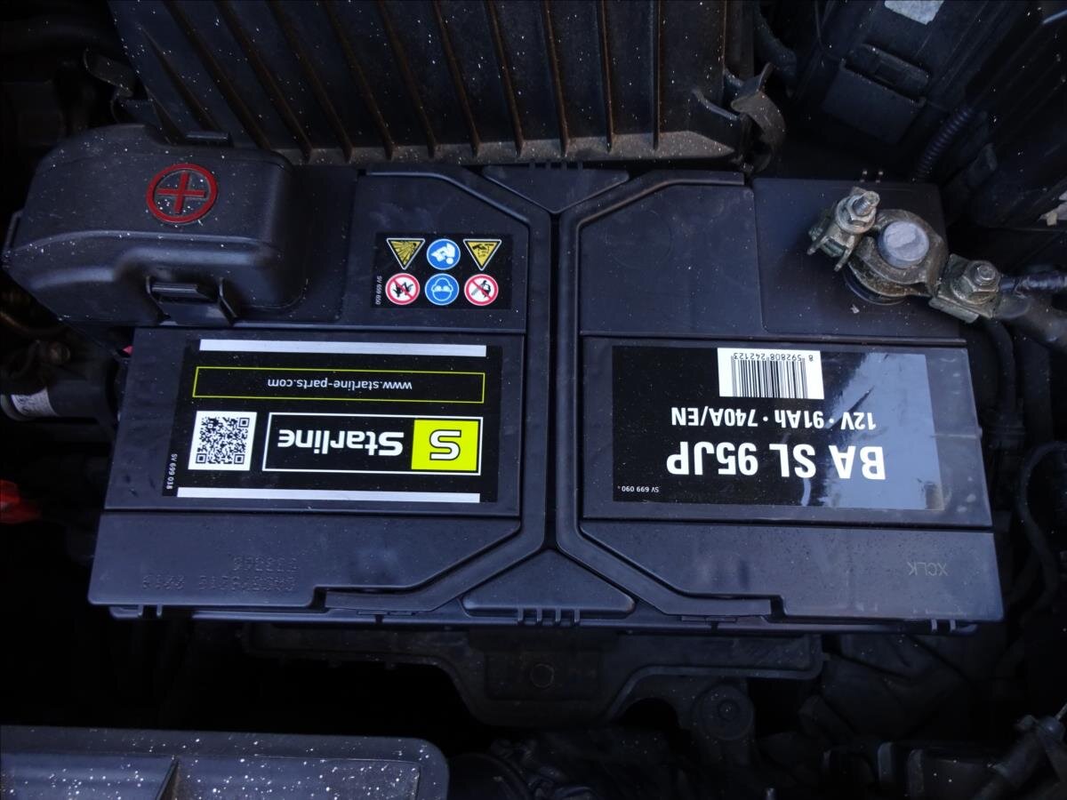 Hyundai Santa Fe SUV / Terénní 2,2 l 114 kw