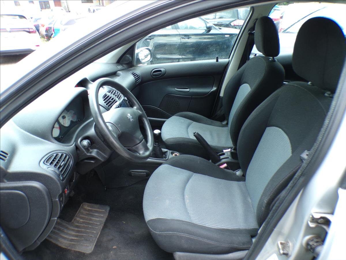 Peugeot 206 Hatchback 1,4 l 65 kw