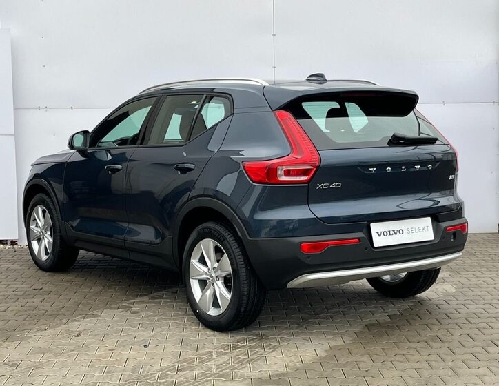 Volvo XC40 9