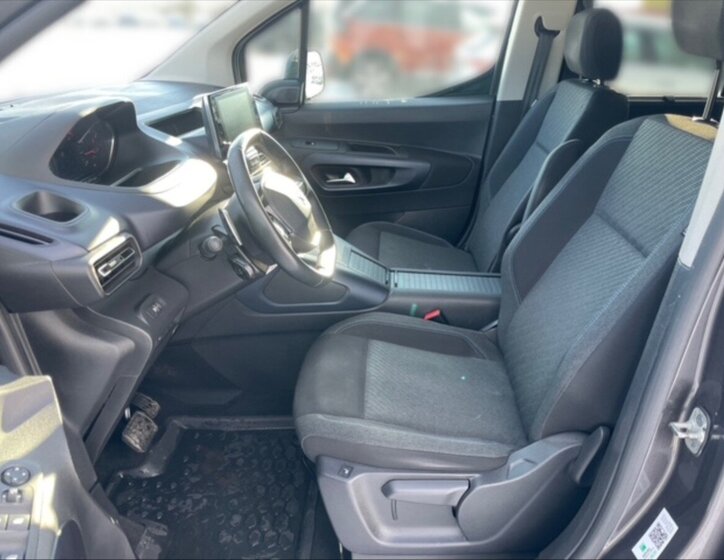 Peugeot Rifter 7