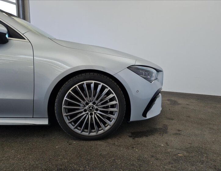 Mercedes-Benz CLA Sedan 2,0 l 110 kw