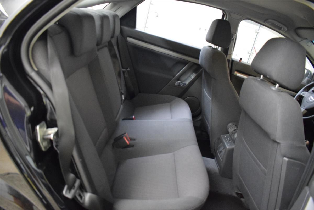 Opel Vectra Liftback 1,8 l 103 kw