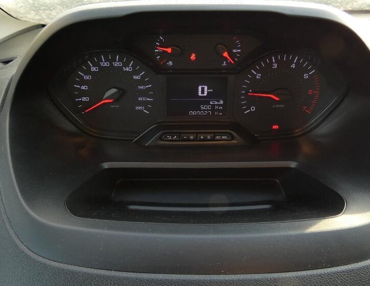 Peugeot Partner Užitková 1,5 l 75 kw