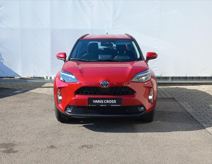 Toyota Yaris Cross CUV / Crossover 1,5 l 68 kw