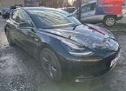 Tesla Model 3 Sedan / Limuzína 0,0 239 kw