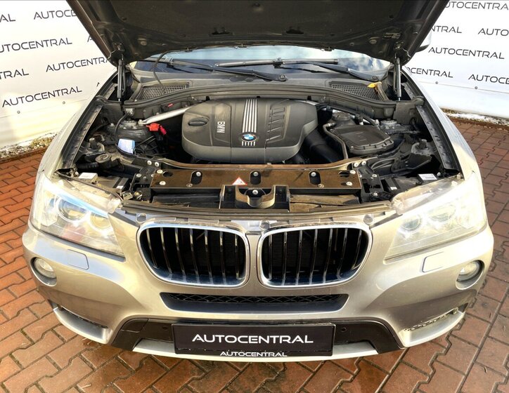 BMW X3 SUV / Terénní 2,0 l 135 kw