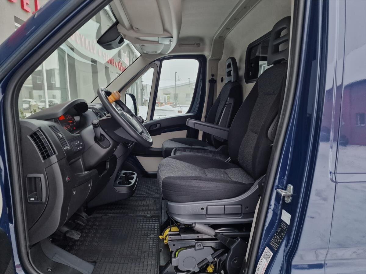 Fiat Ducato Skříň 3,0 l 100 kw