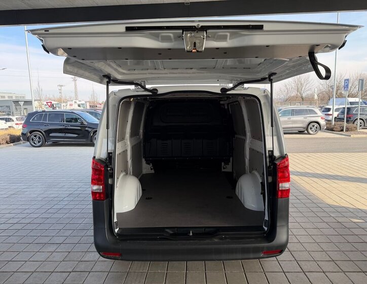 Mercedes-Benz Vito VAN-Minibus 2,0 l 100 kw