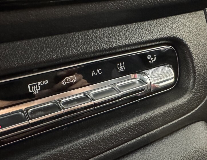 Mercedes-Benz Vito 16