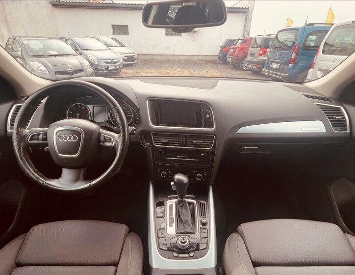 Audi Q5 SUV / Terénní 2,0 l 155 kw